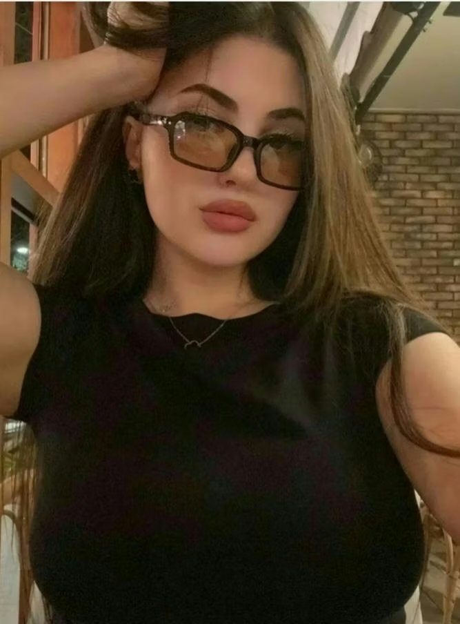 Esma - Profil