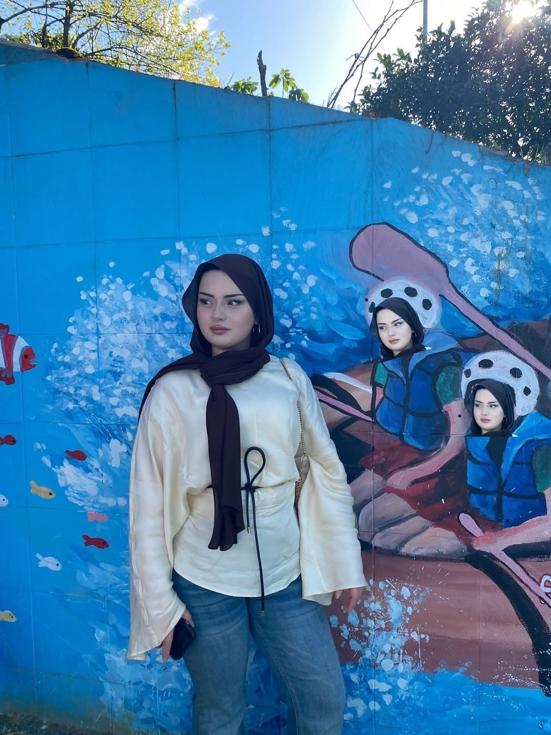 Deli Kız - Profil