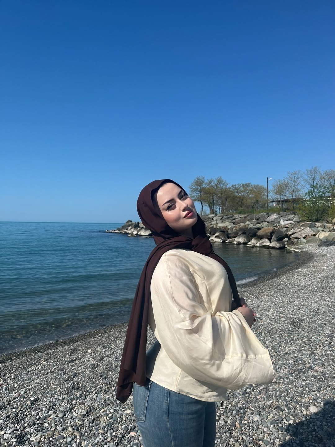 Deli Kız - Profil