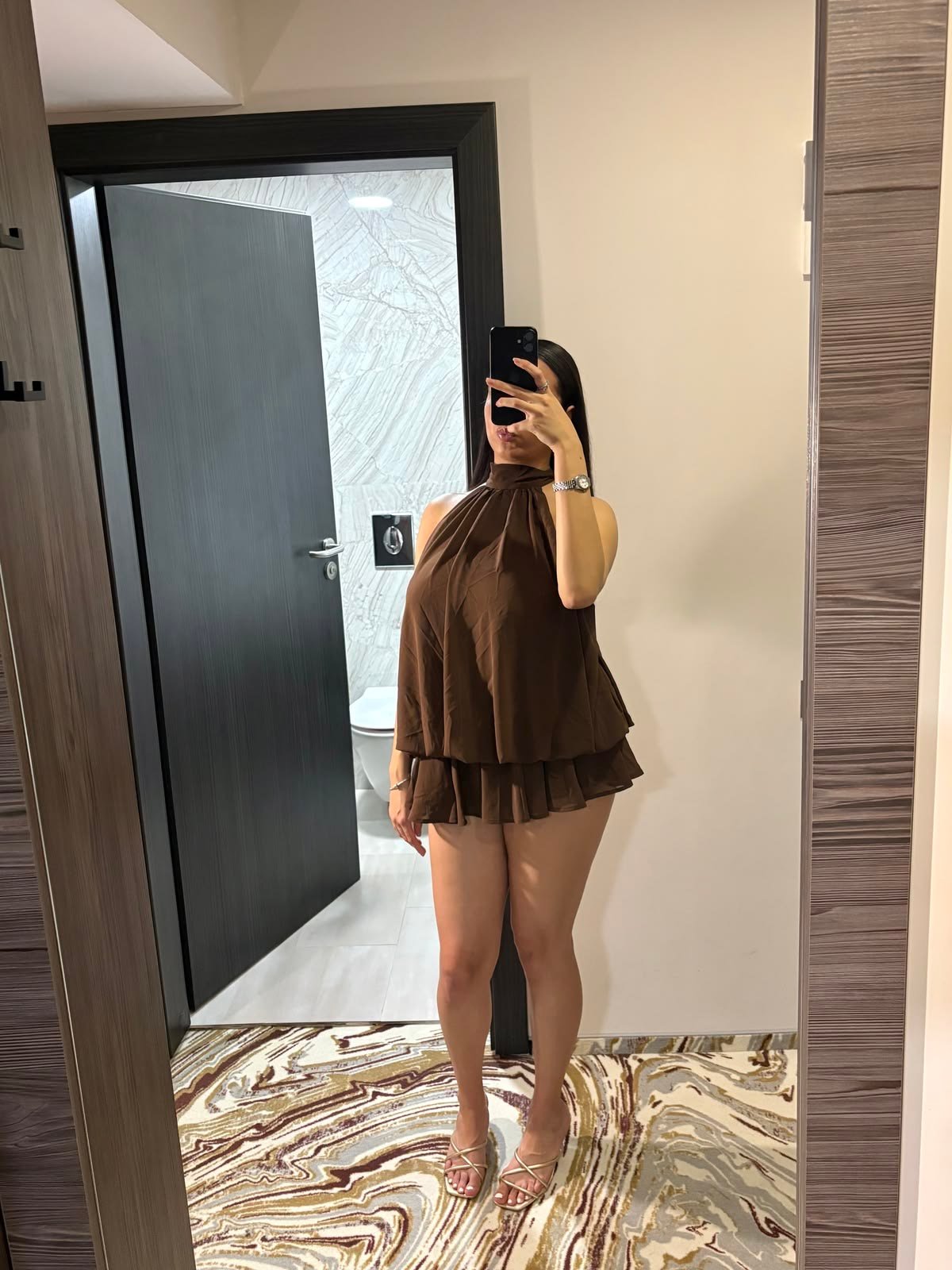 Esin - Profil